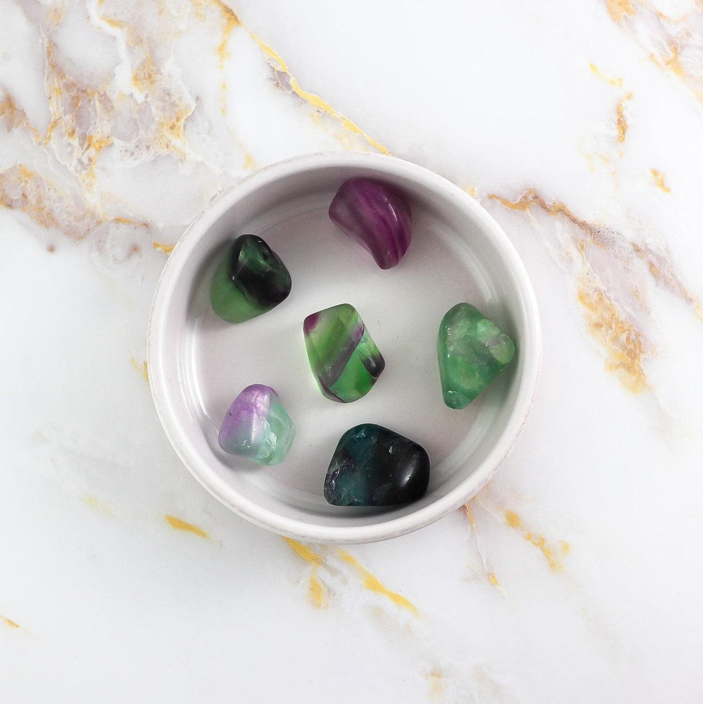 Pierre roulée en Fluorite multicolore